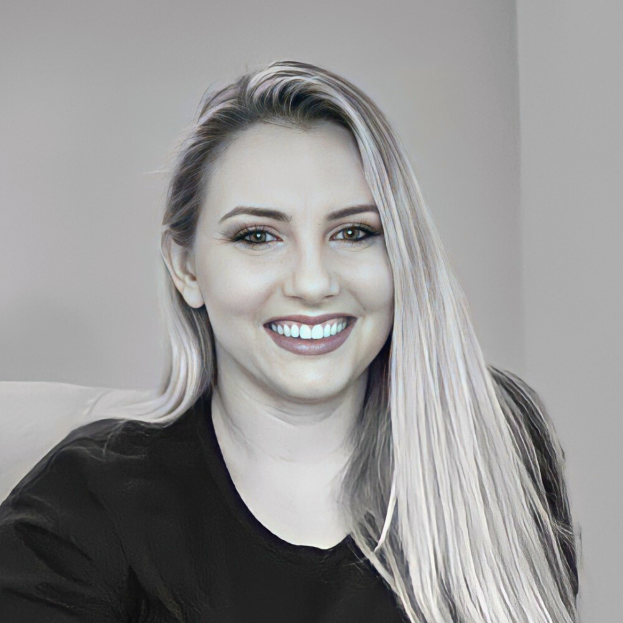 Elizabeth Cox - Virtual Assistant